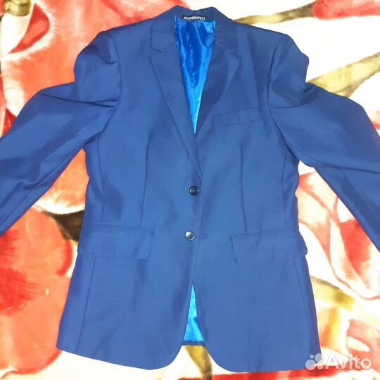 Костюм тройка на мальчика 10-11 лет