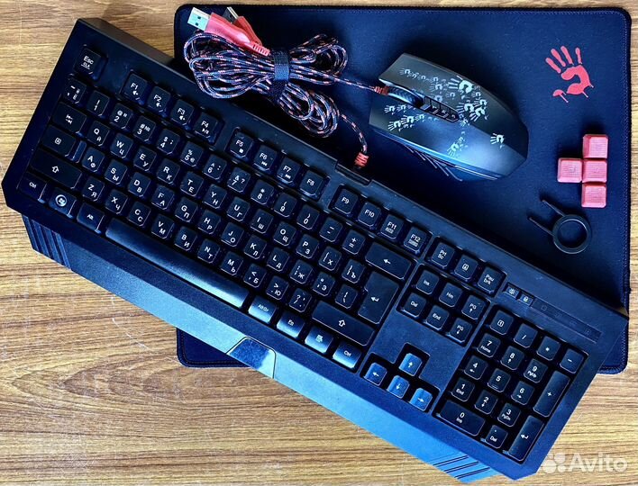 Комплект клавиатура, мышь, коврик A4Tech Bloody