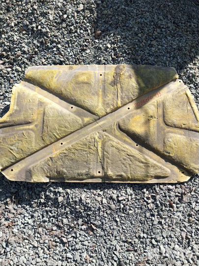 Шумка под капот (продам)