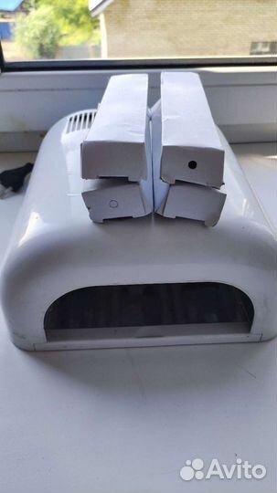 Лампа для ногтей