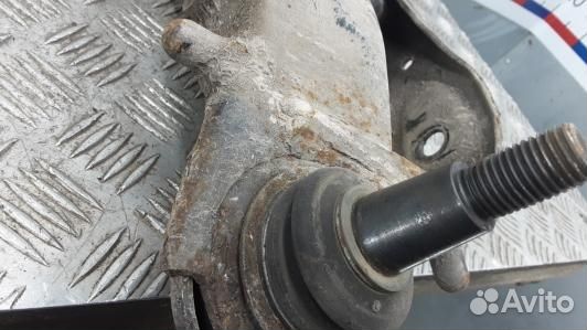 Рычаг передний нижний левый land rover discovery 3