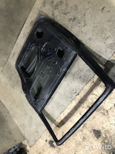 Дверь задняя правая Opel Zafira B 2012