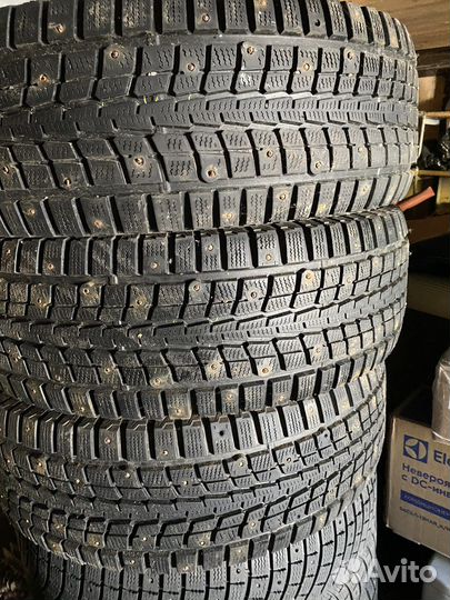 Dunlop SP Winter Ice 01 265/65 R17