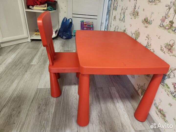 Детский стол и стул IKEA