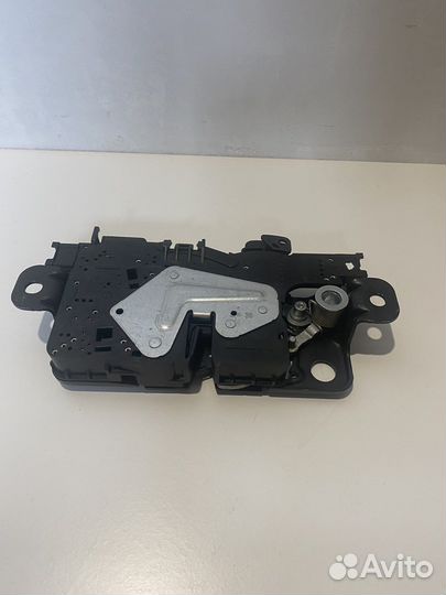 Замок крышки багажника бмв G05,G07