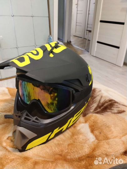 Шлем кроссовый