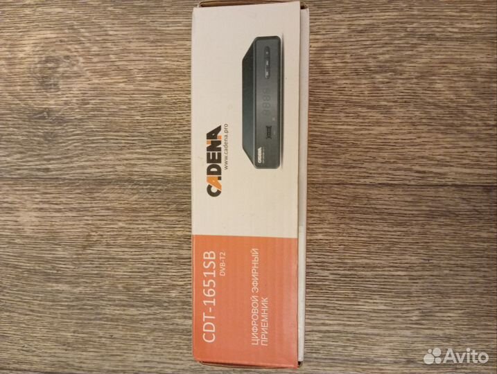 Цифровой эфирный приемник Cadena