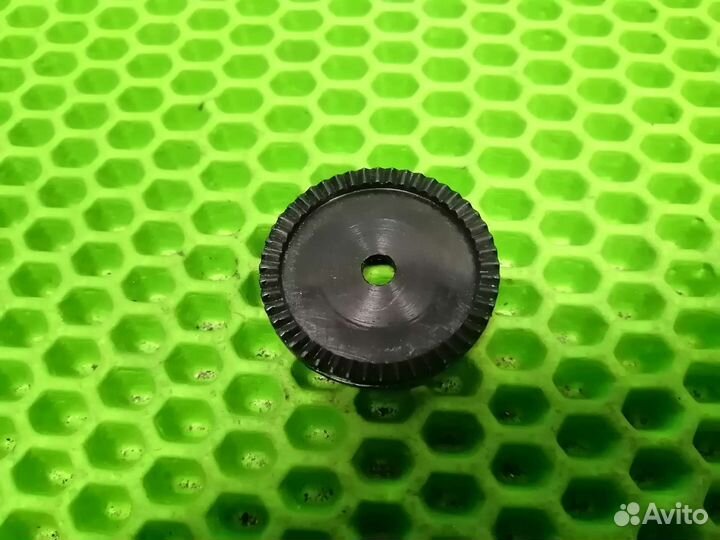 Накладка трещетки капюшона 39 мм