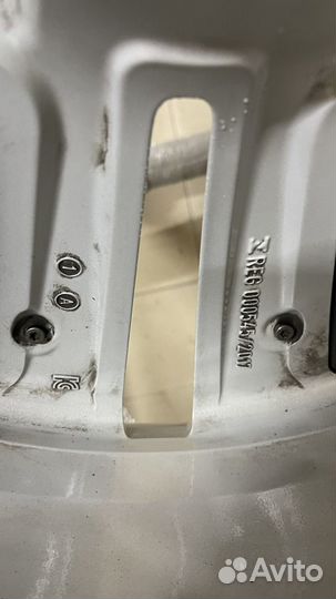 1 Диск audi q7 q8 r22 4M8 601025 AN