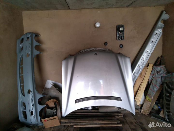 Мерседес Е210