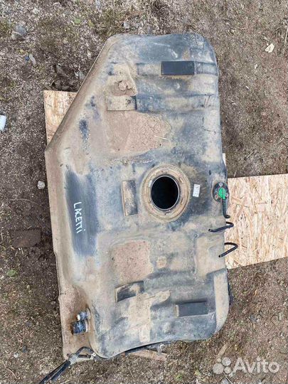 Бензобак Chevrolet Lacetti