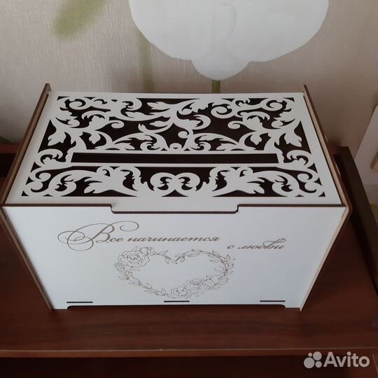 Семейный банк и подставка для колец на свадьбу