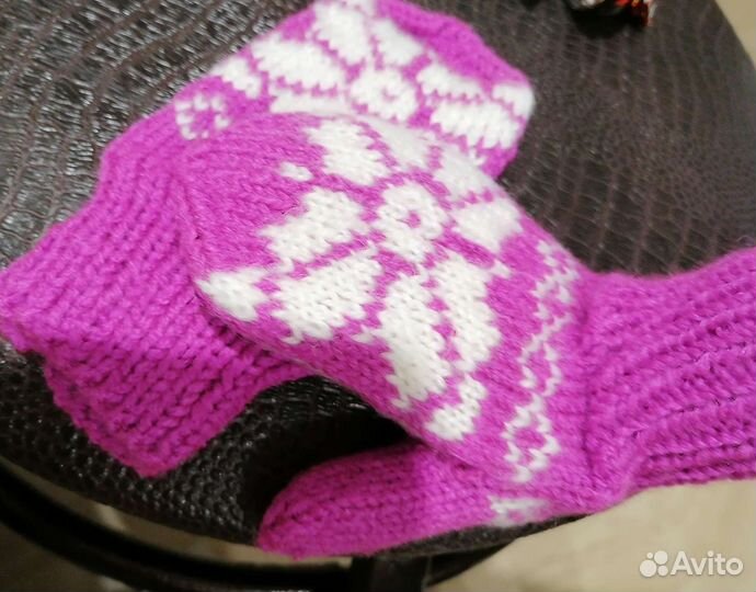 Варежки вязаные ручной работы