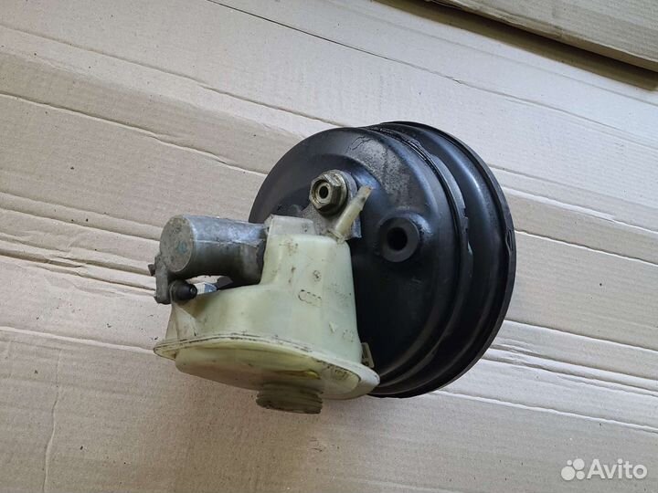 Главный тормозной цилиндр вакуум Audi A6 C5