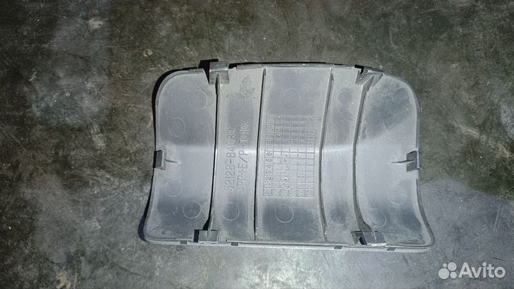 Заглушка переднего бампера Раш