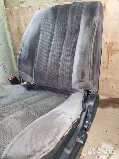 Переднее левое сиденье, галант 6