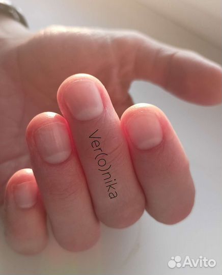 Маникюр, наращивание ногтей и педикюр