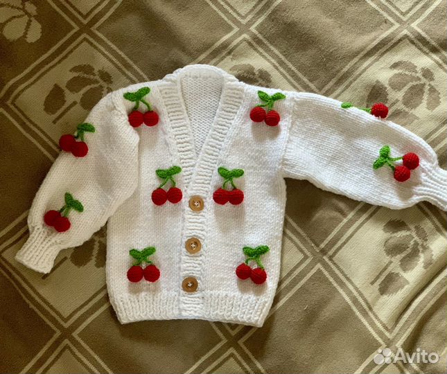 Детский вязаный кардиган