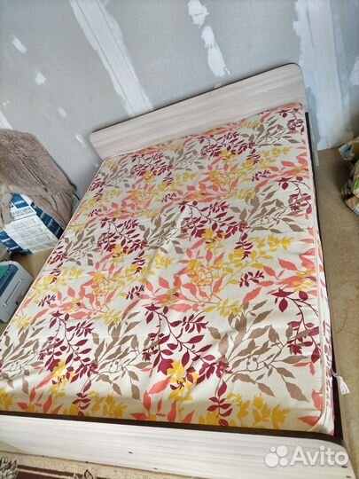 Спальный гарнитур бу