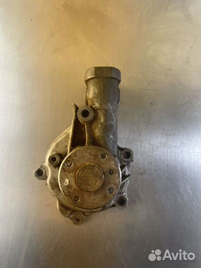 Насос водяной помпа Mitsubishi Galant 1993 1997