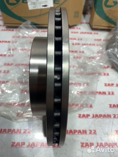 Тормозной диск Toyota Town Ace Noah SR50