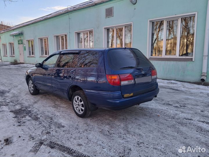 Toyota Caldina 1.5 AT, 1999, 300 000 км