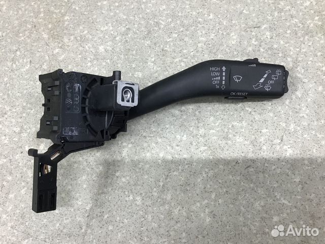 Переключатель стеклоочистителей Skoda Octavia (A5