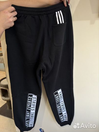 Спортивные штаны adidas three stripes