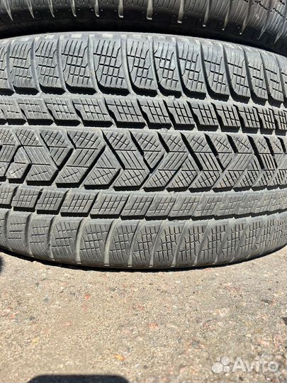 Pirelli Scorpion Winter 285/35 R22 106V