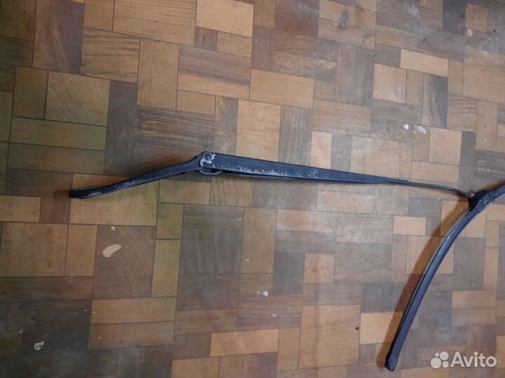Поводок дворников левый Renault Scenic 2