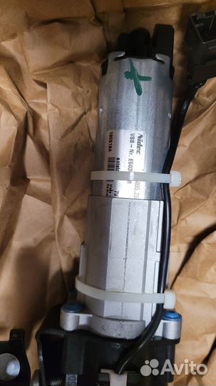 Мех. подъема крышки багажн. Audi A8 (4H0827851D)