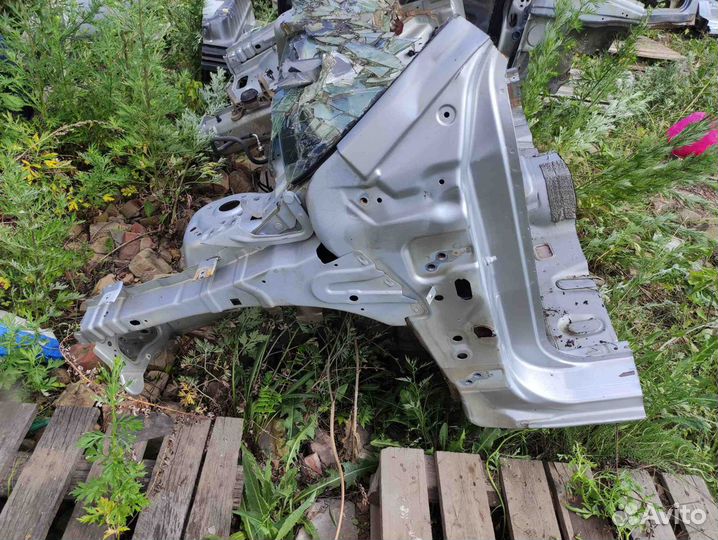 Ланжероны передние Ford Focus 2