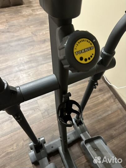 Torneo эллипс (эллиптический тренажер)