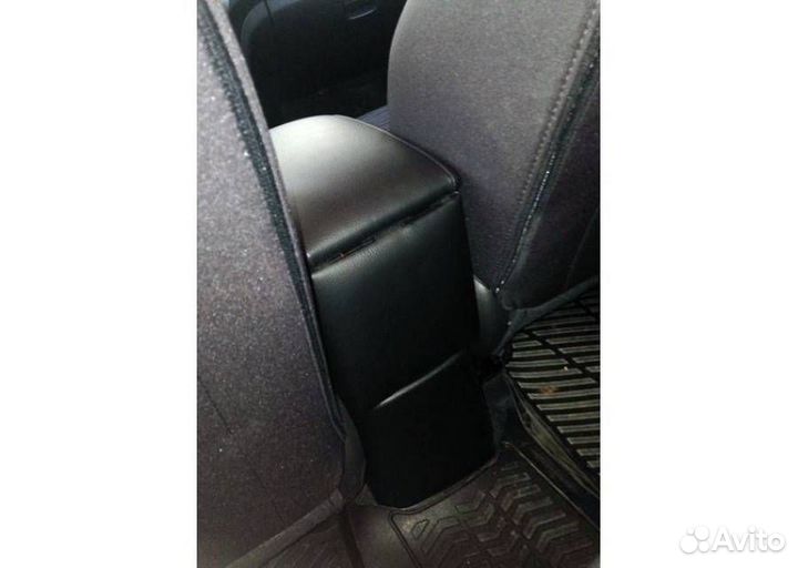 Подлокотник для hyundai solaris 2011-Н.В