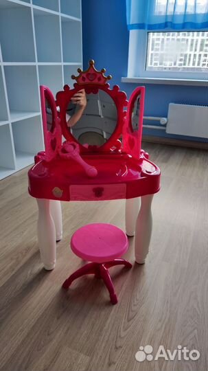 Игровой набор для девочки (туалетный столик)