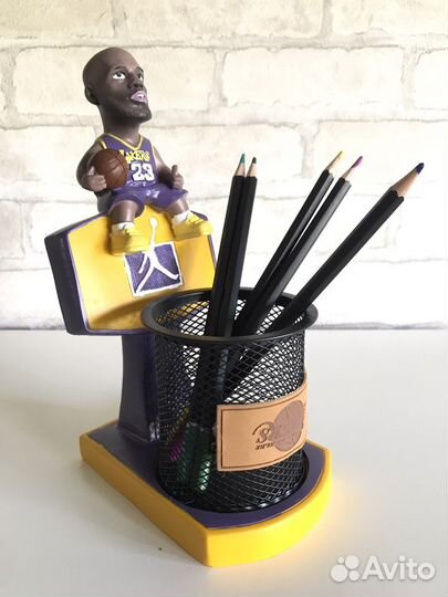 Подставка органайзер для ручек баскетбол Леброн