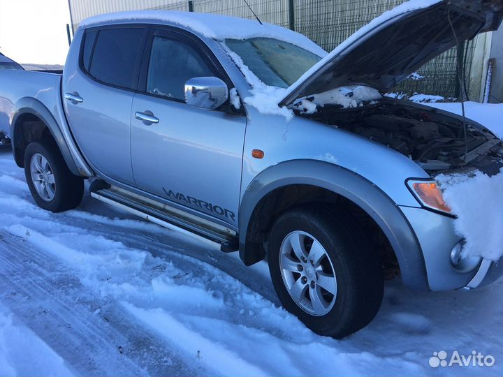 Амортизатор задний mitsubishi L200 K4T 2007