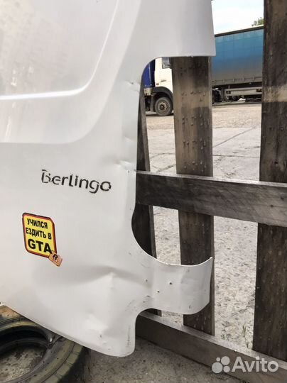 Дверь правая задняя