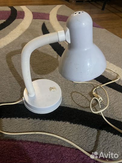 Лампа настольная