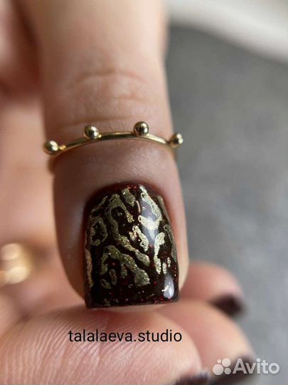 Мастер маникюра и педикюра