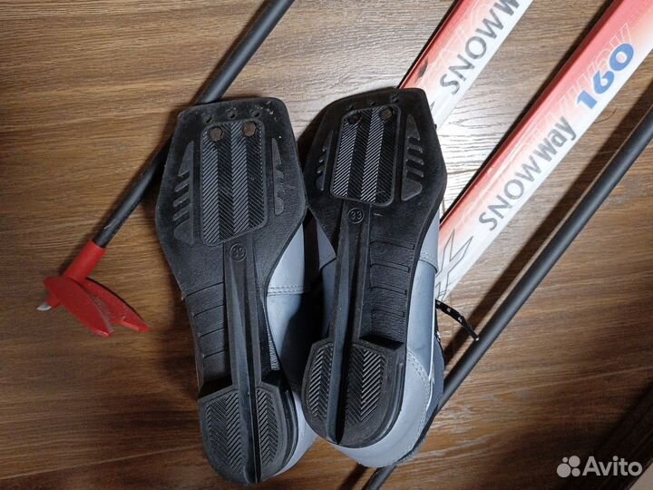 Лыжные ботинки