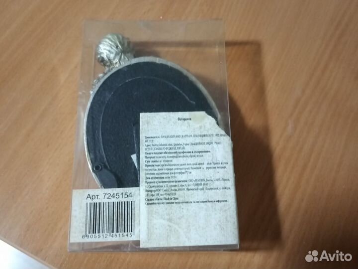 Винтажная рамка для фото с Путти в серебряной пати