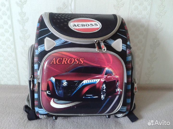 Рюкзаки школьные