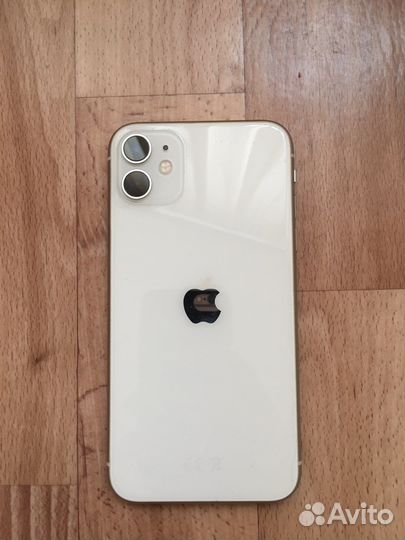 Телефон iPhone 11