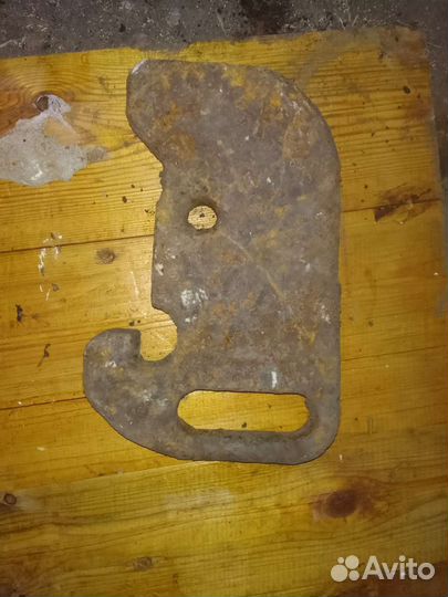 Противовес на трактор