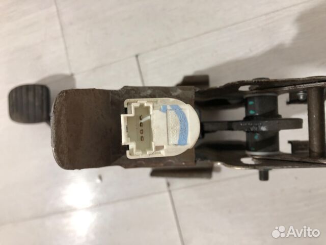 Педаль тормоза LADA xray 1.6 мт