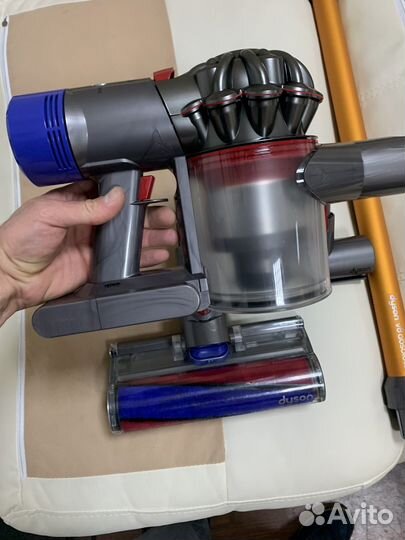 Пылесос dyson v8(новая батарея)