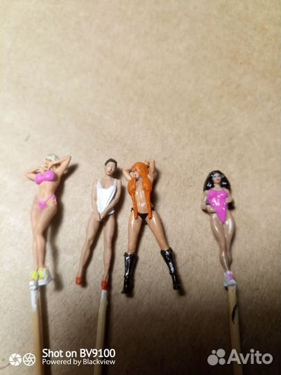 Модели, фигурки людей и животных 1/64, hot wheels