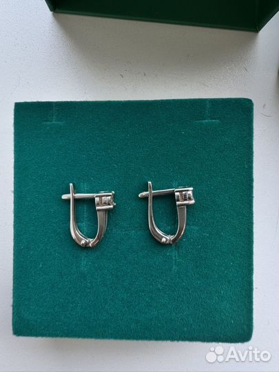 Золотые серьги с бриллиантами