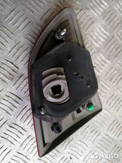 Фонарь внутренний прав. зад. Nissan Almera
